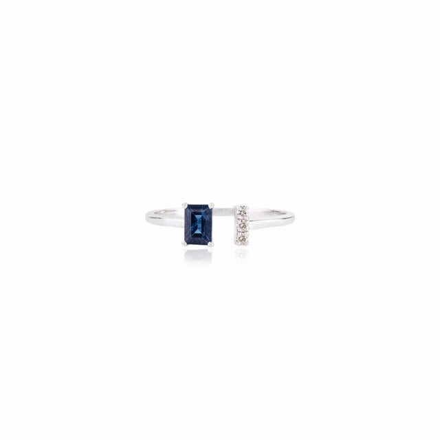 Modern Modern Toi Et Moi Blue Sapphire and Diamond Ring Size 5 in 14k White Gold For Sale - Image 3 of 14
