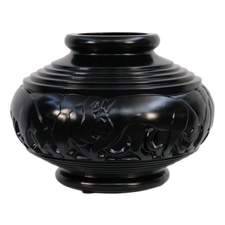 Art Deco Lion Vase by Pierre Davesn, 1930 For Sale