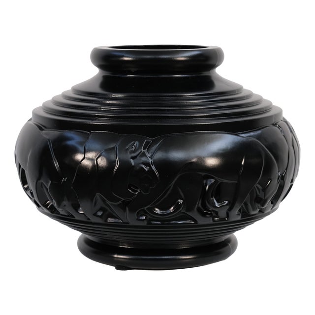 Art Deco Lion Vase by Pierre Davesn, 1930 For Sale