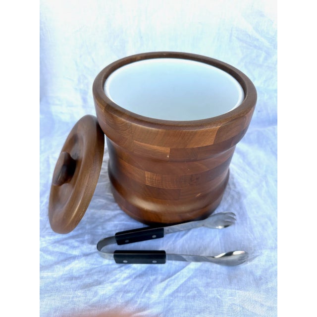 1960s Vintage Walnut Ice Bucket W/Tongues For Sale - Image 5 of 7