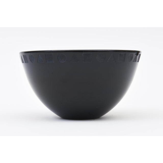 Postmodern Ward Bennett Sengai Sasaki Post Modern Black Glass Bowl, 1980's For Sale - Image 3 of 10