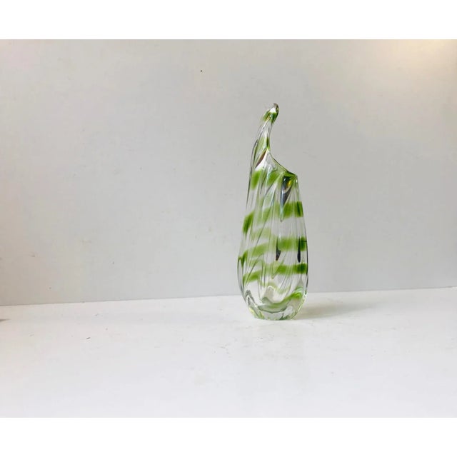 Mid-Century Modern Striped & Twisted Murano Vase from Seguso, 1960s For Sale - Image 3 of 7