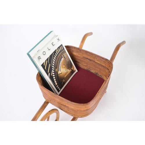 1960s French Riviera Rattan Wheelbarrow Magazine Rack, Italy, 1960s For Sale - Image 5 of 16