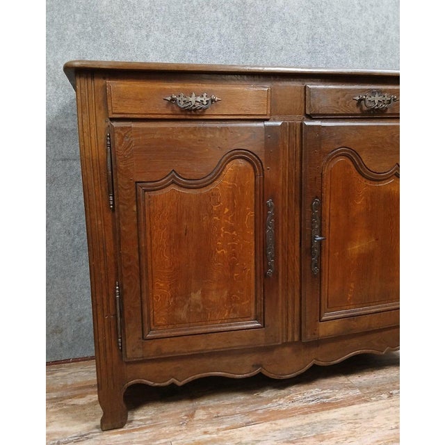 Louis XV Curved Sideboard in Oak and Poplar, 1750s For Sale - Image 4 of 10