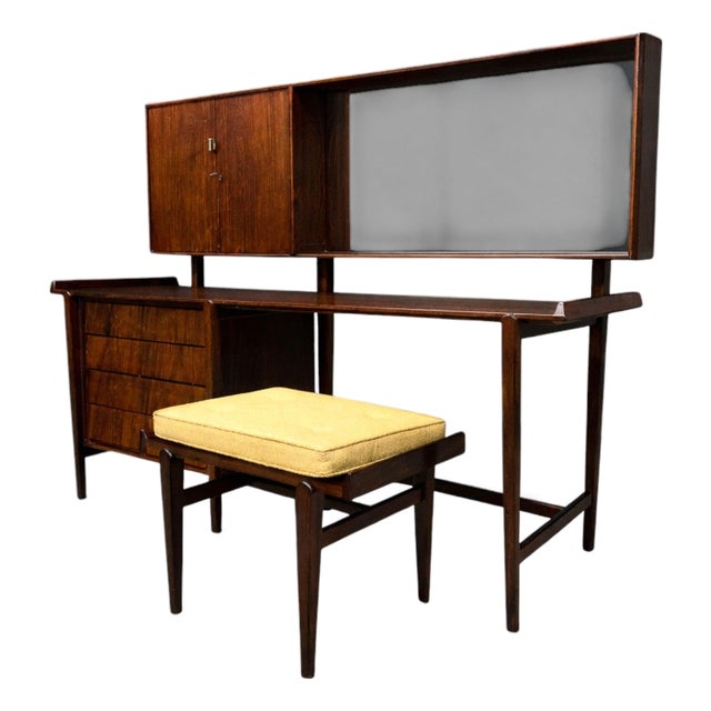Brazilian Modern Dresser With Stool in Rosewood, Carlo Hauner for Forma, 1950s For Sale