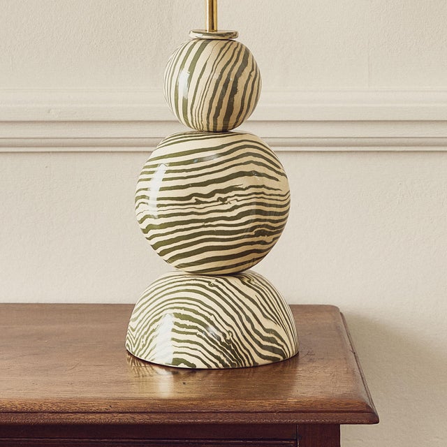 Contemporary Edison Green & White Marble Table Lamp by Henry Holland Studio For Sale - Image 3 of 5