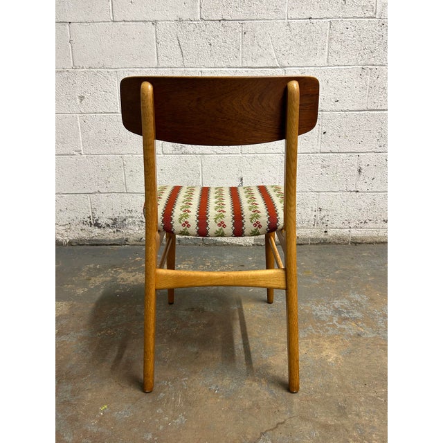 Wood 1960s Danish Teak & Oak Dining Chairs - Set of 4 For Sale - Image 7 of 8