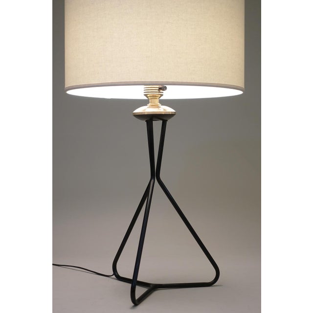 Metal Modern Futuristic Hairpin Tripod Brass Table Lamp 1950's Lightolier Gerald Thurston For Sale - Image 7 of 10