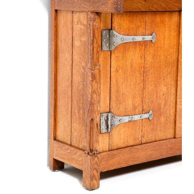 Brown Arts & Crafts Two-Piece Bookcase in Oak by Alexander J. Kropholler, 1890s For Sale - Image 8 of 18