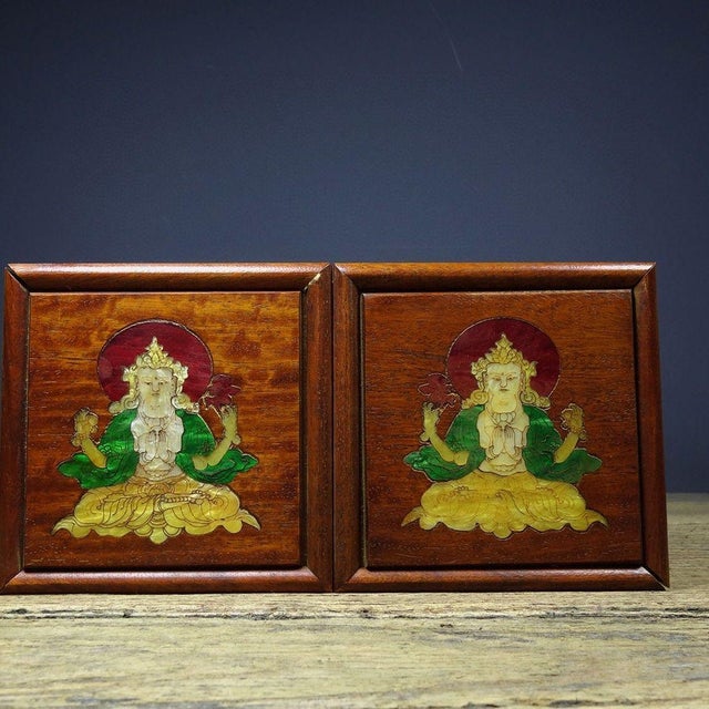 Vintage Rosewood Box With Mother-of-Pearl Guanyin Inlay For Sale In Los Angeles - Image 6 of 9