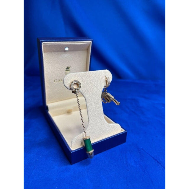 Early 21st Century Diamond Green Malachite Bullet 18 Karat Rose Gold Circle Drop Chain Earrings, A Pair For Sale - Image 5 of 8