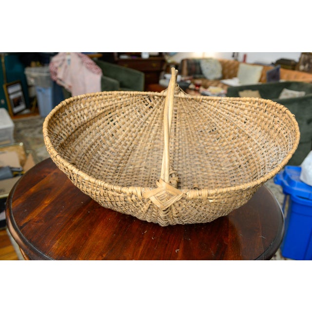 Wood Large Early 20th Century American Splint Oak Buttocks Basket For Sale - Image 7 of 10