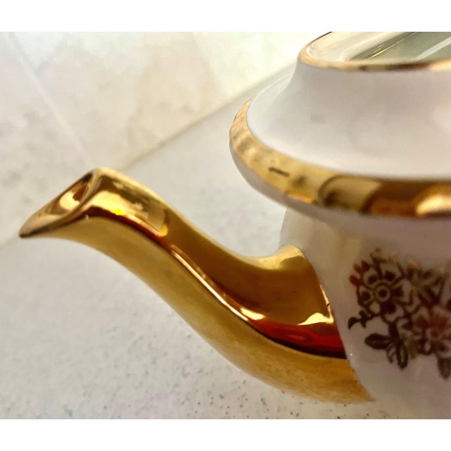1930s Vintage Georgian Gibson Staffordshire Gold Gilt Tea Pot For Sale - Image 11 of 11