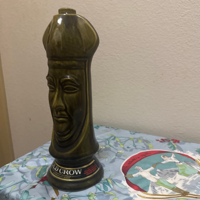 Add a touch of Mid-Century barware nostalgia to your home with this vintage 1969 "Old Crow" Limited Edition Ceramic...