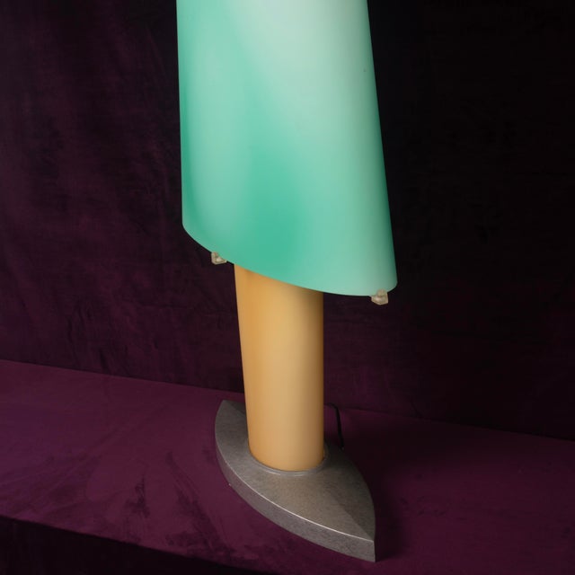 1990s Italian Model 2850 Colored Glass Table Lamp by Daniela Puppa for Fontana Arte, 1991 For Sale - Image 5 of 18