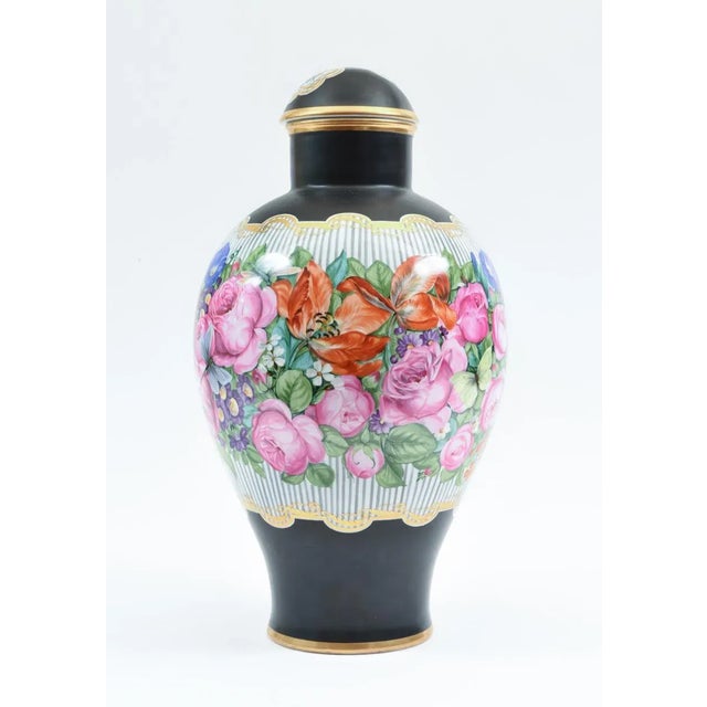 Early 20th Century Art Nouveau German Porcelain Decorative Lidded Urn For Sale - Image 5 of 11