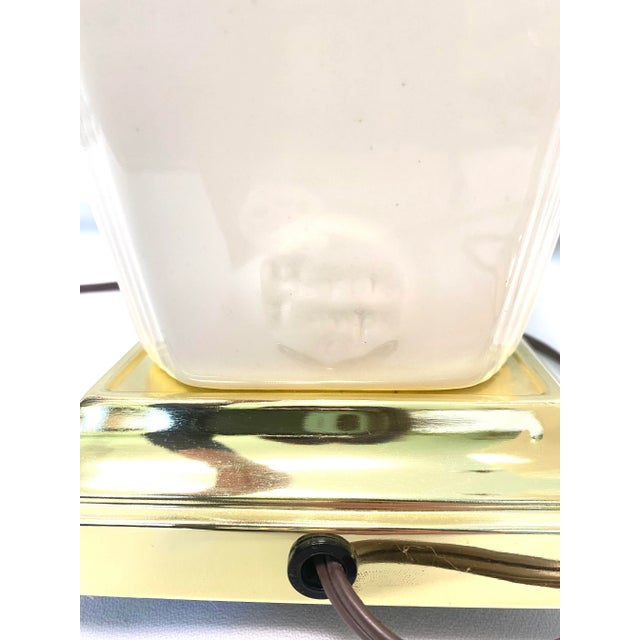 Vintage Art Deco Ivory Table Lamps – Sculptural Cream Ceramic Lamps, Pair For Sale In Louisville - Image 6 of 10