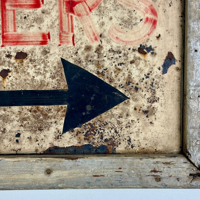 Wood Antique Tin & Wood Sign Advertising "Red Wigglers" in Red Lettering For Sale - Image 7 of 7