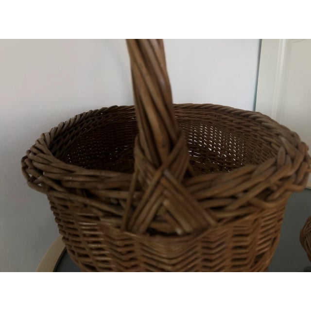 Set of 3 wicker baskets from the 70's. Clearance, slight abrasion. Damage. You can see everything in the pictures. Height...