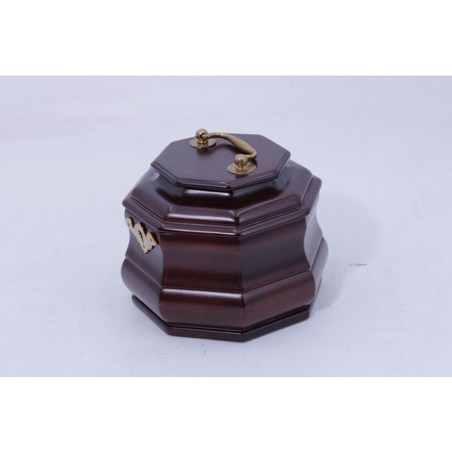 Age: Approx: 20 Years Old Details: Colonial Williamsburg Mahogany High Quality Construction 18 C. Design Traditional Style...