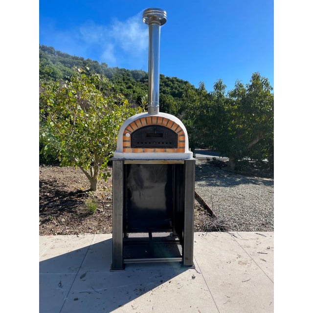 Rustic European Pizzaioli Premium Pizza Oven For Sale - Image 3 of 6