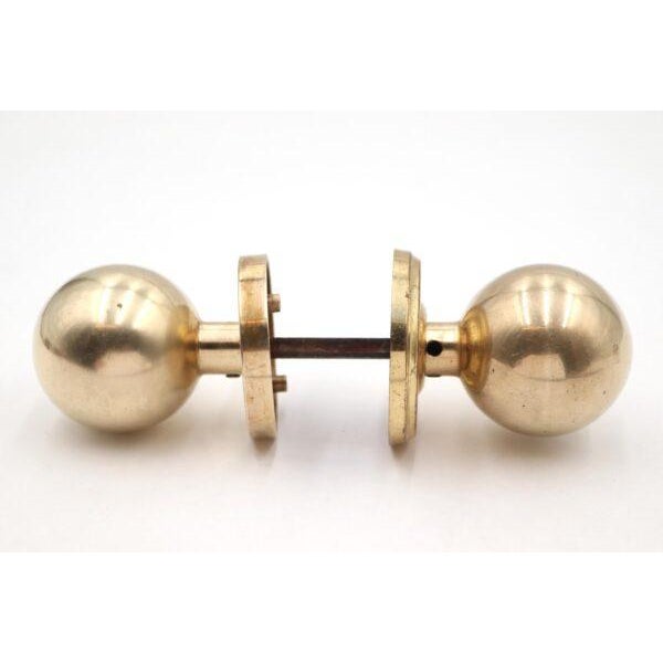 Reclaimed Modern Ball Shaped Polished Brass Door Knobs For Sale - Image 4 of 7