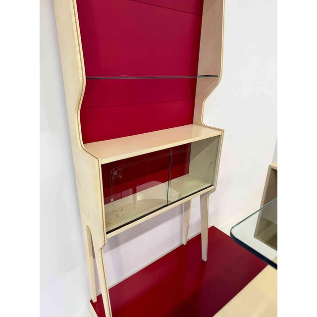 Vintage Art Deco Italian Bar and Stools in Parchment attributed to Gio Ponti, 1950s, Set of 4 For Sale - Image 9 of 17