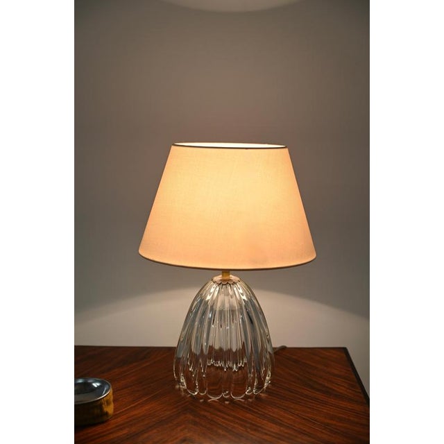 Murano Ribbed Glass and Brass Table Lamp with Pink Lampshade by Barovier, Italy, 1950s For Sale - Image 9 of 13