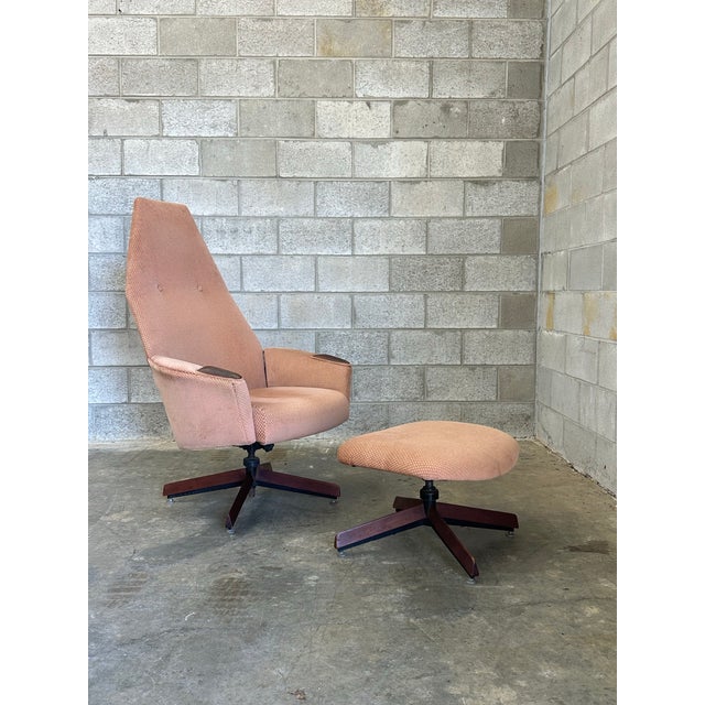 1960s 1960s Adrian Pearsall Swivel Chair and Ottoman for Craft Associates, Unmarked- A Set For Sale - Image 5 of 10