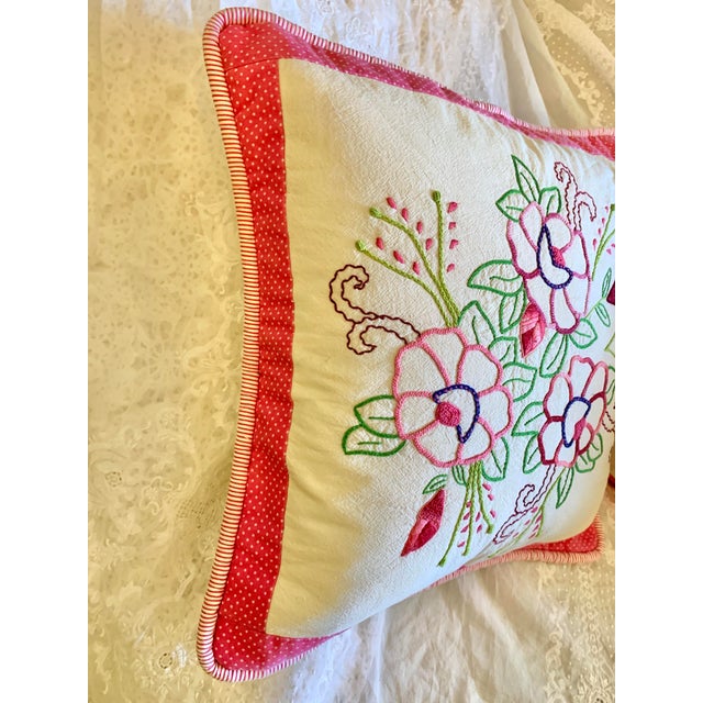 Vintage Pair of Pink & White Rose Hand-Embroidered Decorative Pillows For Sale In Miami - Image 6 of 12