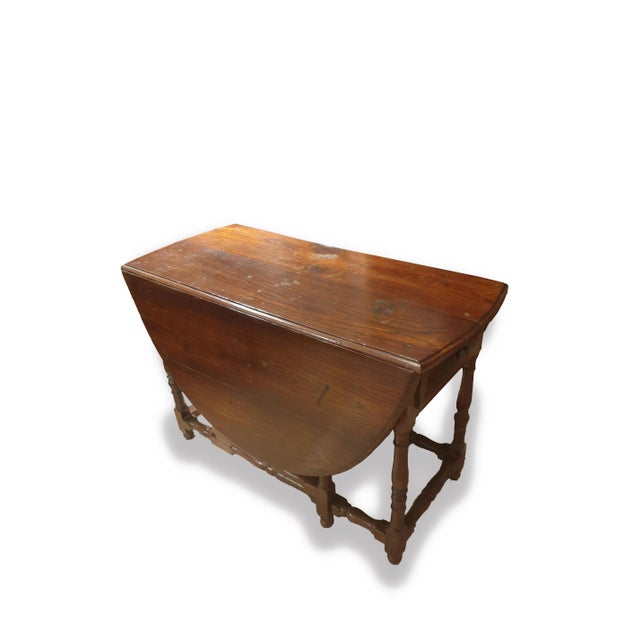 Late 17th Century Dining Table in Solid Elm with Spool Legs For Sale - Image 5 of 10