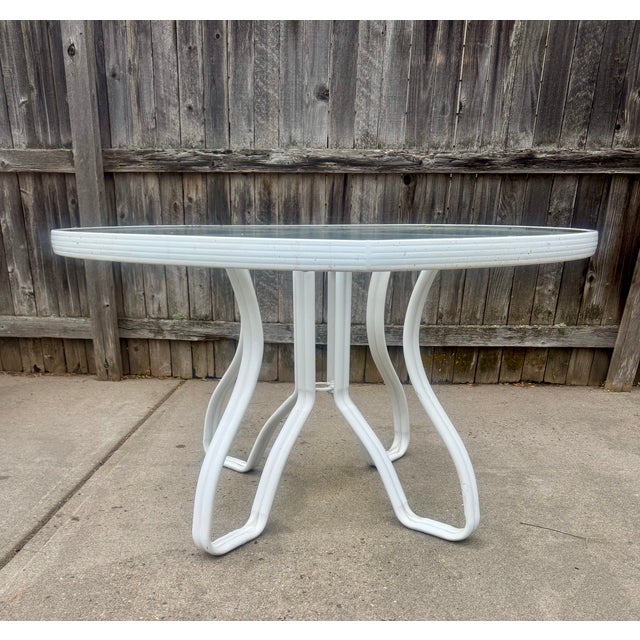 White Vintage 1980's Mallin Outdoor Dining Set For Sale - Image 8 of 10
