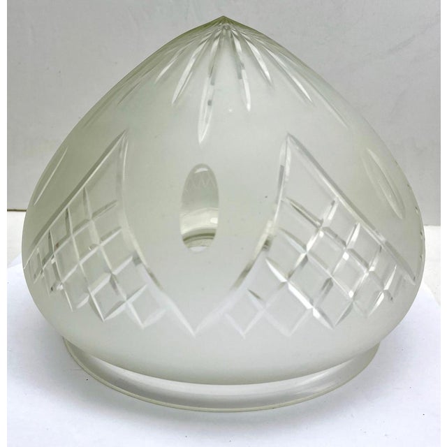 1930s Art Nouveau Table Lamp in Wrought Iron with Glass Shade in the style of Val Saint Lambert, 1930s For Sale - Image 5 of 15