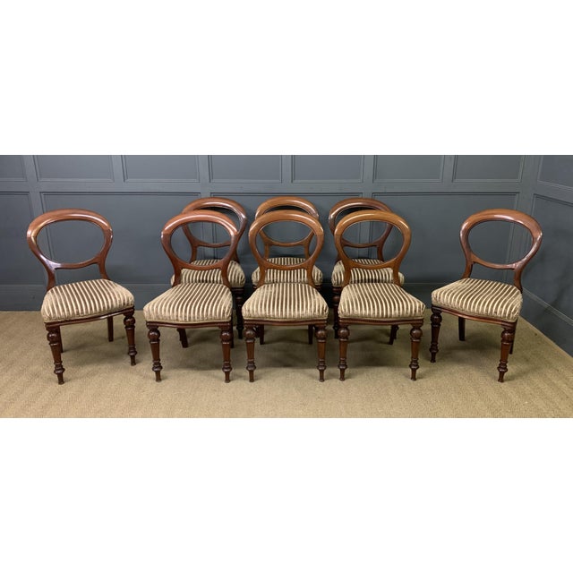 A very good set of Scottish mid-Victorian period dining chairs by Wylie & Lochead of Glasgow. Of fine construction in...