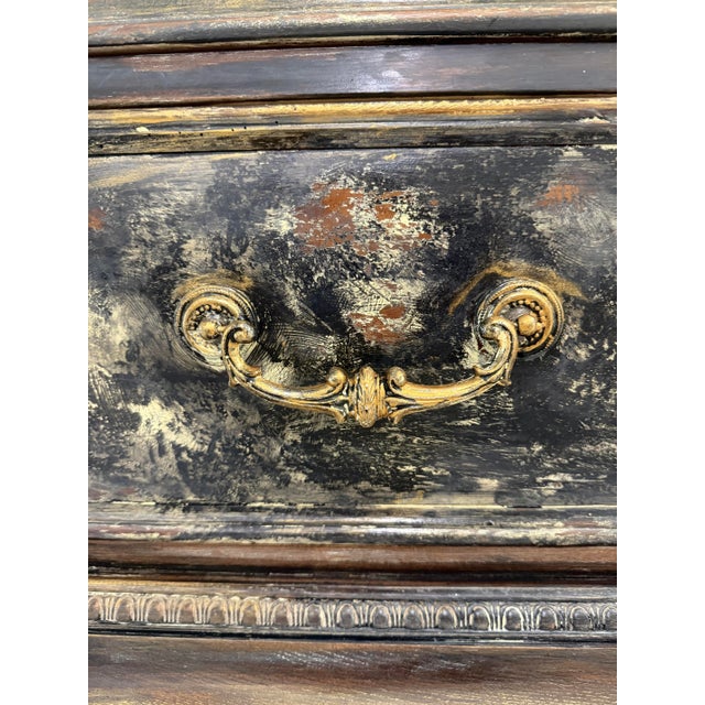 2000 - 2009 Vintage Lane Bombe Chest — Hand-Painted Blue-Gray & Gold Distressed Finish For Sale - Image 5 of 7