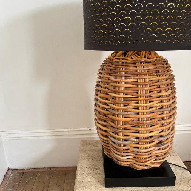 Large Vintage Wicker Table Lamp, in Flawless conditions. Designed 1990 to 1999 UK Plug (up to 250V).The wiring of this...