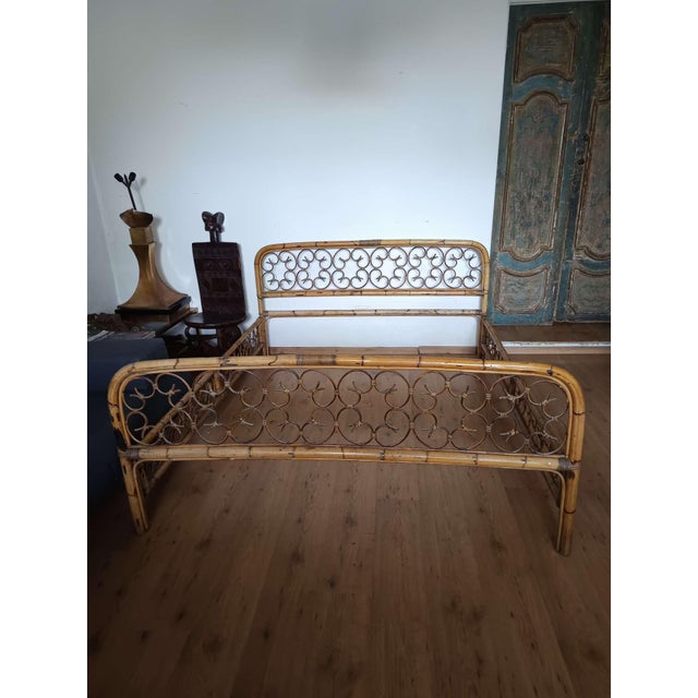 Bamboo bed, Italian-made in the 1960s, a very elegant boho chic element. The internal dimensions of the bed are: 165 x 192...