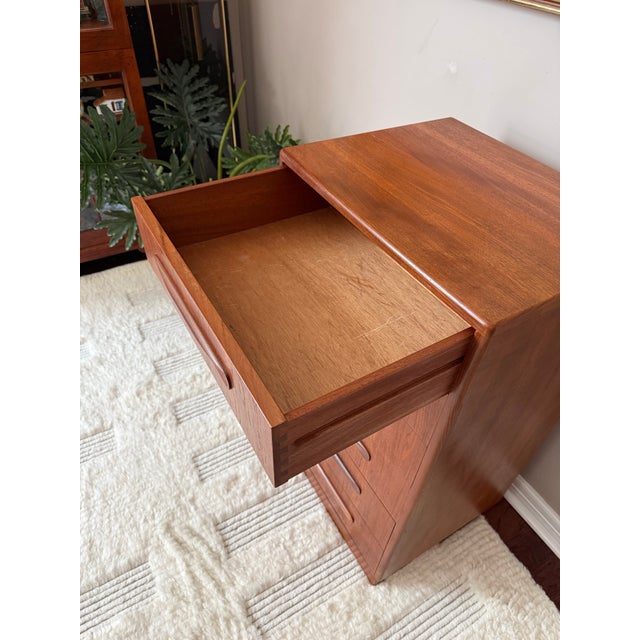 Vintage 1960s Teak G Plan "Fresco" Tallboy Chest Dresser For Sale In Houston - Image 6 of 12