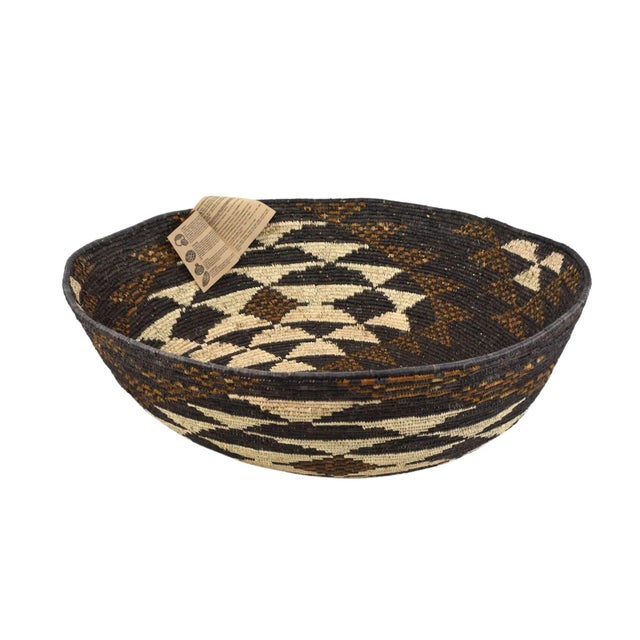 African Early 20th Century Zulu Isiquabetho Bowl Basket South Africa For Sale - Image 3 of 7