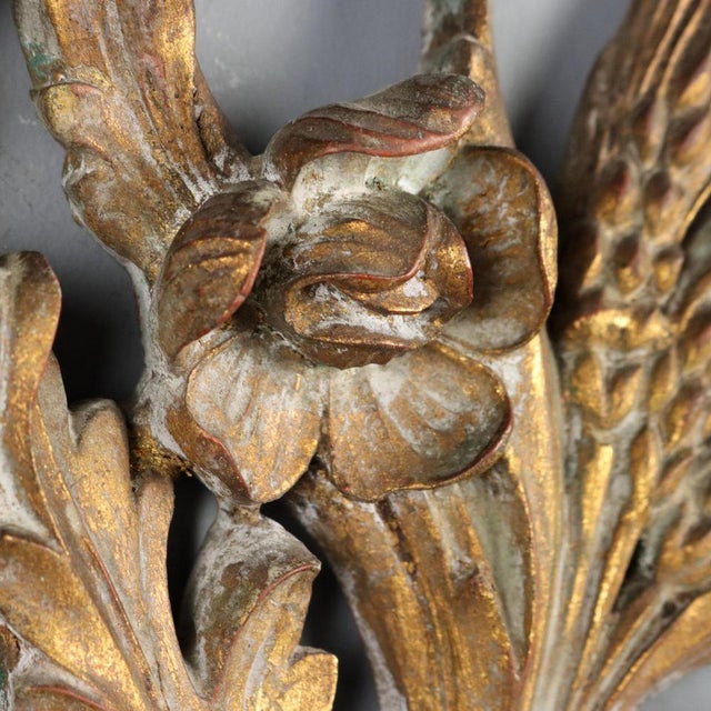 Wall Light in Carved and Gilded Wood For Sale - Image 6 of 11