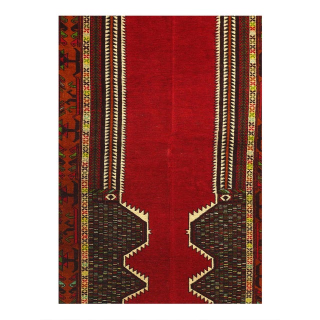 Balouch rugs are handmade tribal rugs from Eastern Afghanistan. These are primarily knotted by Pashtun and Baluch nomad...