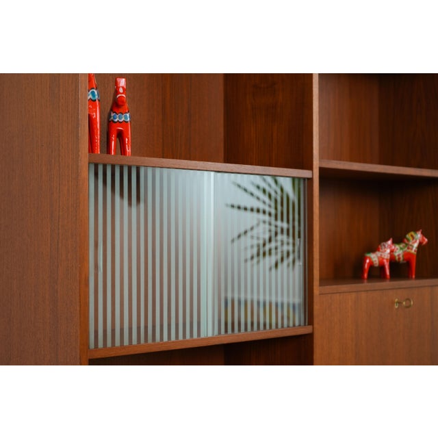 Danish Teak Bookcase, 1970s For Sale - Image 13 of 18