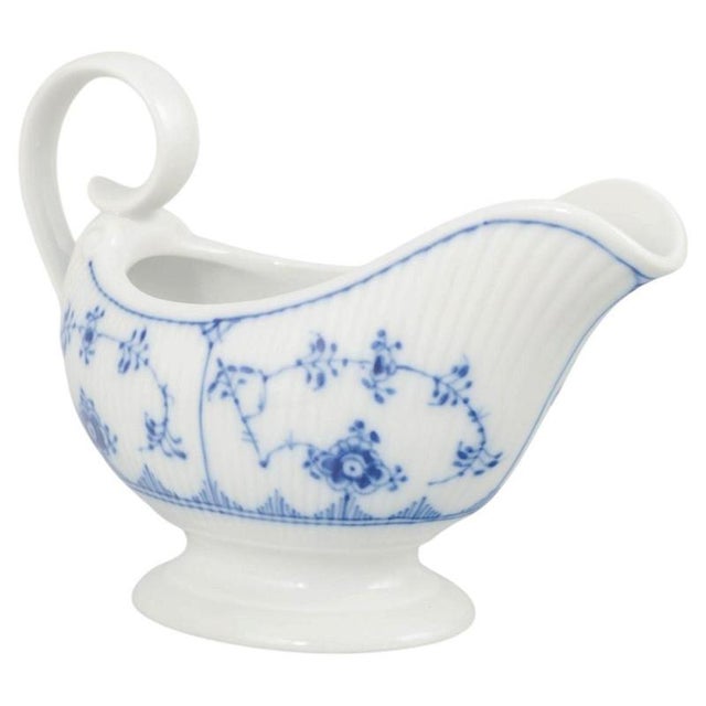 1980s Blue Fluted Plain Porcelain Sauce Boat from Royal Copenhagen, 1980s For Sale - Image 5 of 5