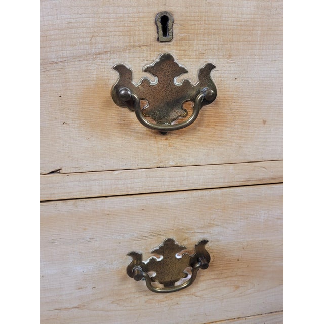 Brown Victorian Chest of 5 Drawers in Pine, 1890s For Sale - Image 8 of 18
