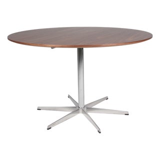 Dining Table in Circular Walnut attributed to Piet Hein and Bruno Mathsson for Fritz Hansen For Sale