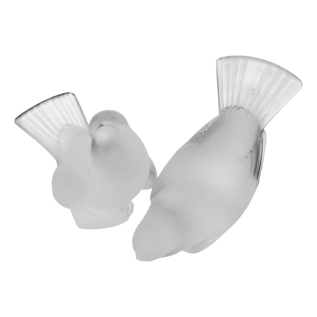 Lalique France Moineau Hardi & Fier Crystal Sparrow Pair, 5", C. 1945–1955 For Sale