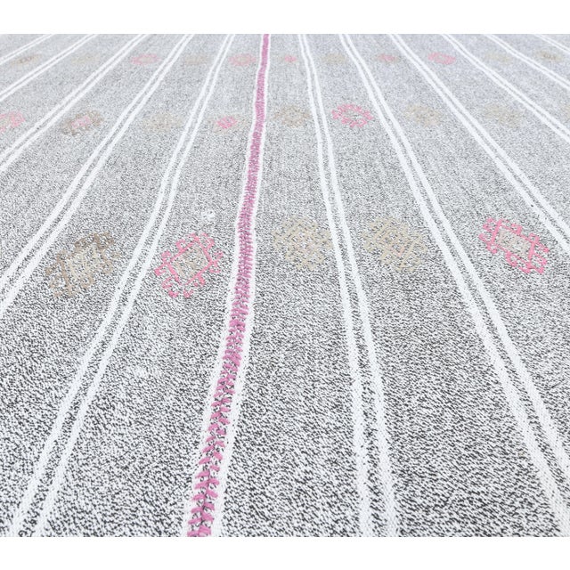 1970s 1970s Handwoven Vintage Turkish Wool Flatweave Kilim Rug For Sale - Image 5 of 7