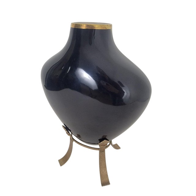 Buck McCain “Prayer to the Healing Spirit” Vase – Franklin Mint Native American Art W/ Stand For Sale In Los Angeles - Image 6 of 8