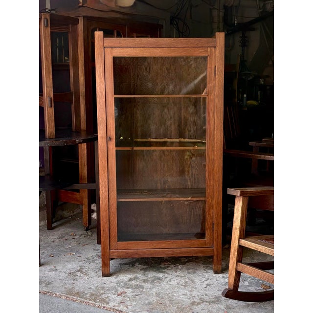 Wood 1910s Arts & Crafts Mission Oak Book Case or Cabinet For Sale - Image 7 of 11