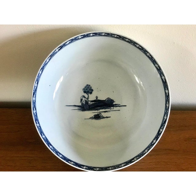 Dr. Wall Worcester 18th Century First Period Dr. Wall Worcester Porcelain Bowl For Sale - Image 4 of 13